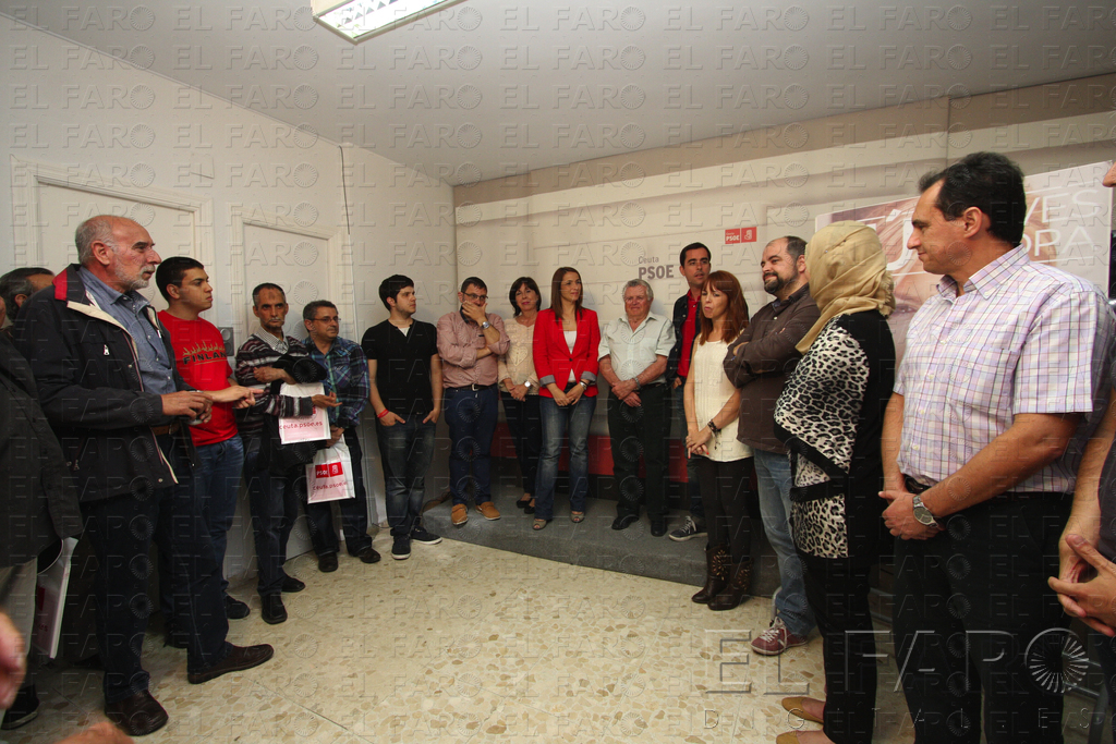 reduan ben zakour La familia socialista arropó a la candidata, que agradeció el trabajo del equipo durante la campaña.