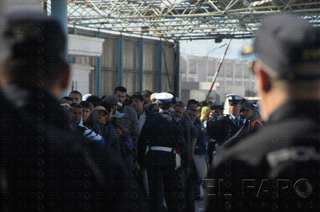 Bab Sebta quedó paralizado durante parte de la mañana para evitar un mayor colapso de la frontera.