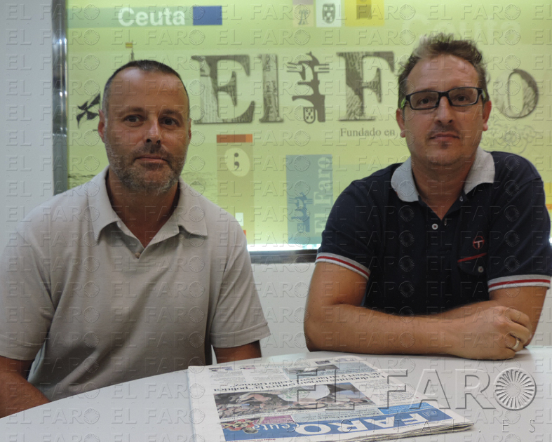 Ángel Lara, secretario general de la Federación de Sanidad, y Antonio Villaverde, delegado de personal