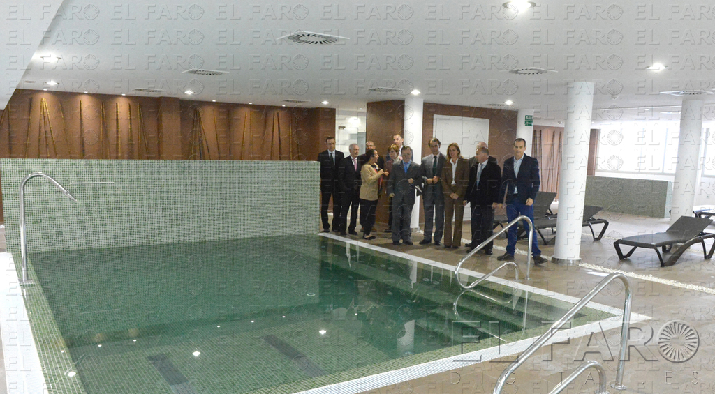 Representantes del Instituto de Mayores y Servicios Sociales visitan las instalaciones de la residencia de la Fundación Gerón junto a miembros de la Ciudad Autónoma.