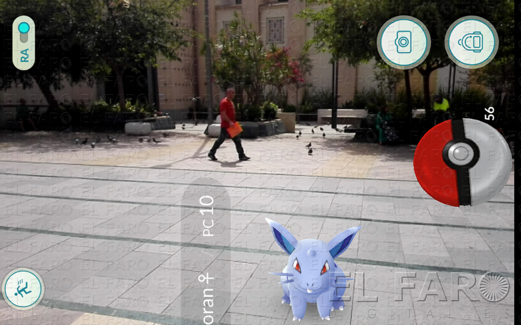 Captura de un pokémon en la Plaza de los Reyes
