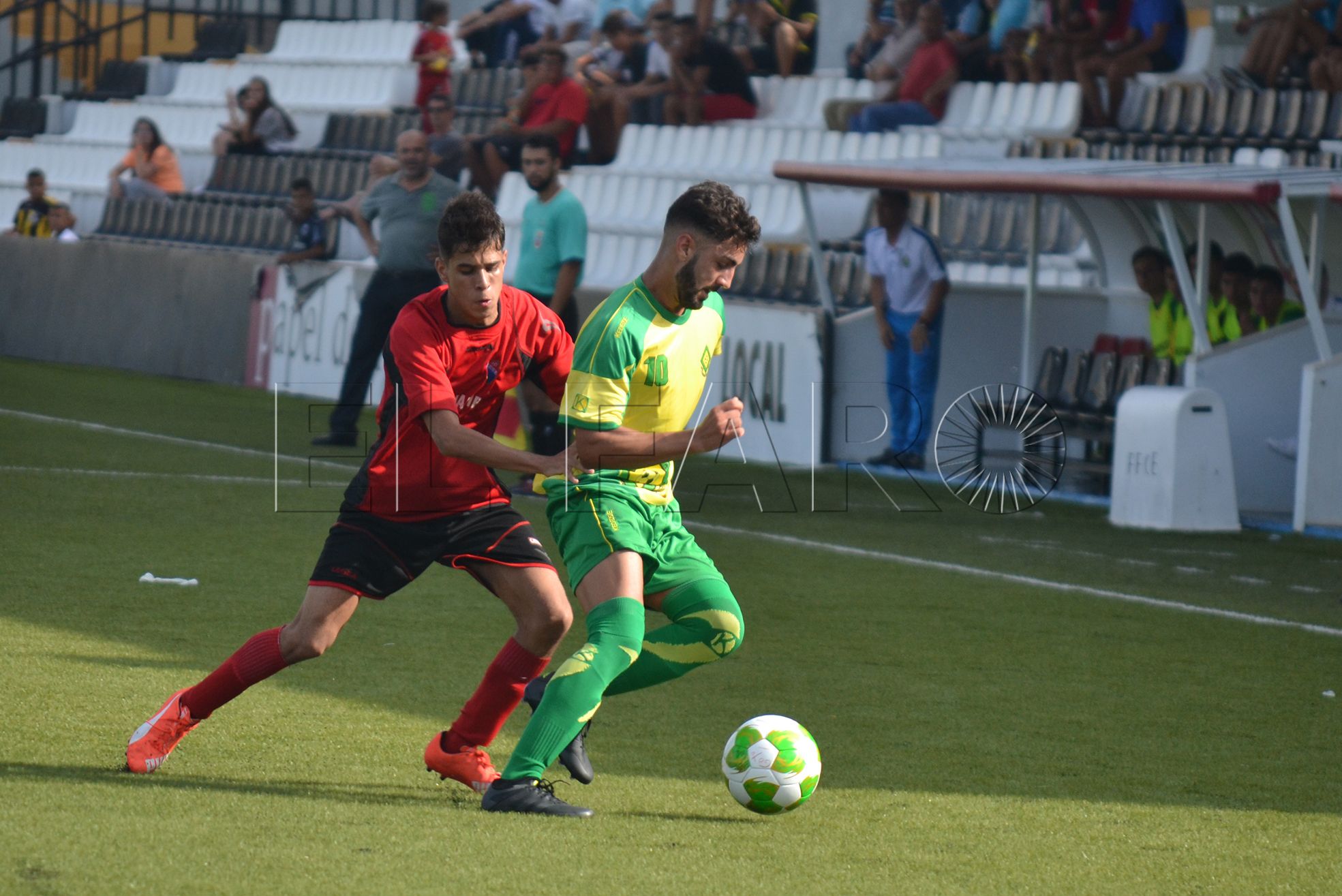Los gimnastas buscarán la sorpresa esta tarde ante el campeón y líder del grupo cuarto, el Sevilla FC.