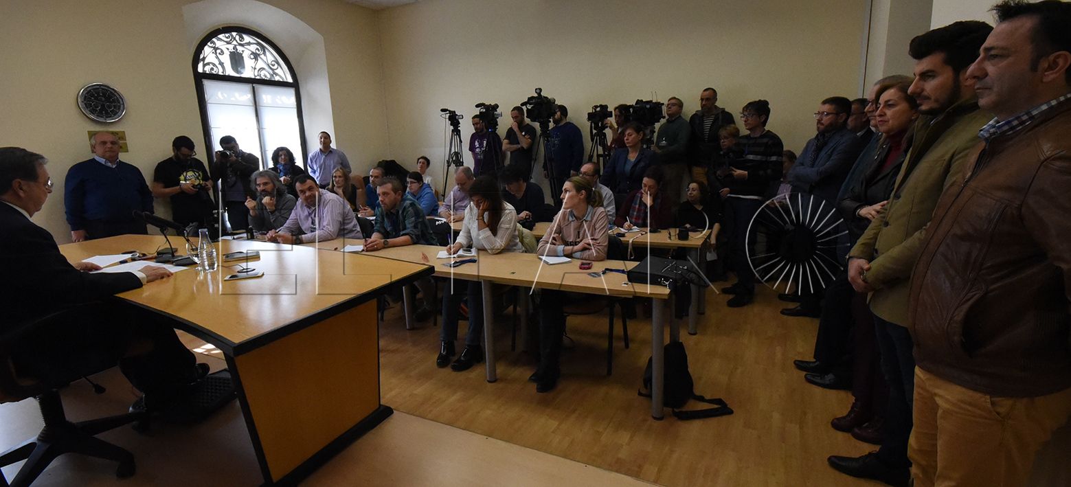 rueda de prensa Vivas
