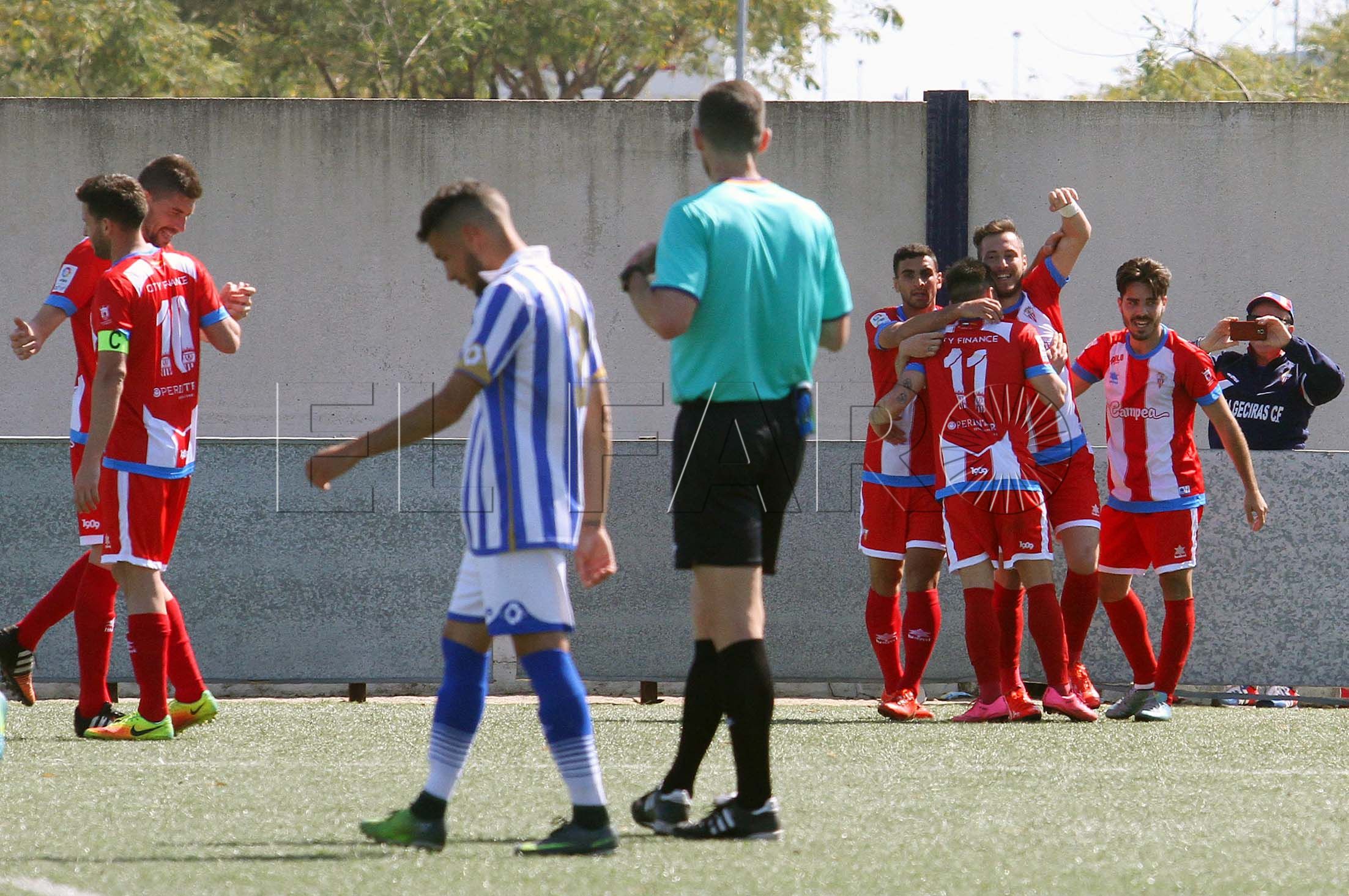 fotógrafo: ALBERTO DOMÍNGUEZ.
Recre B- Algeciras. Recre B- Algeciras.