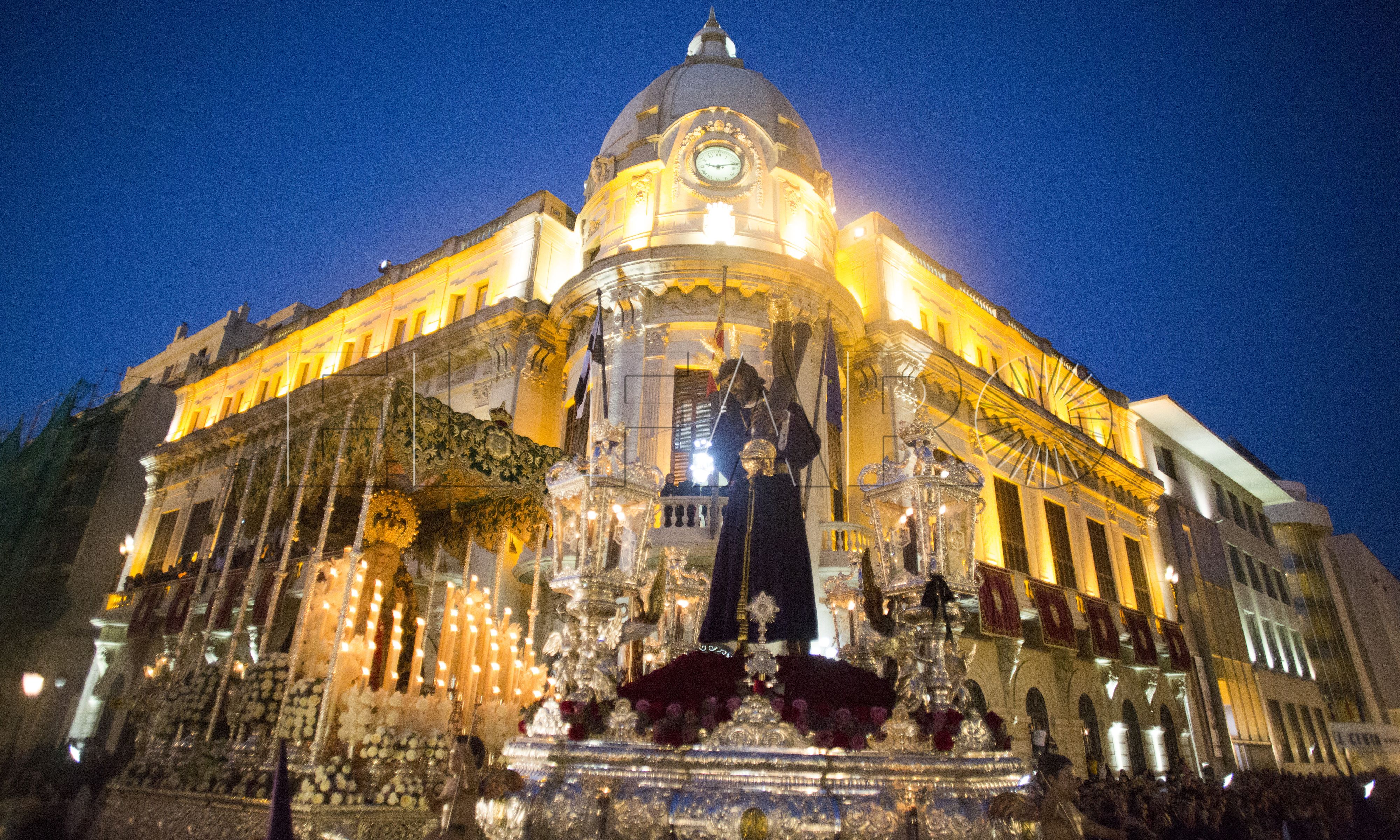 Ceuta. 11 abril 2017. Jesus Moron. Salida procesional de la Iglesia de Africa y 'Encuentro' del Nazareno y la Esperanza.