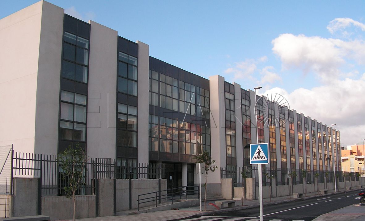 ies clara campoamor
