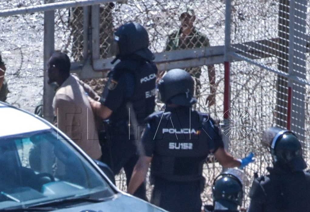 Policia nacional devoluciones en caliente frontera