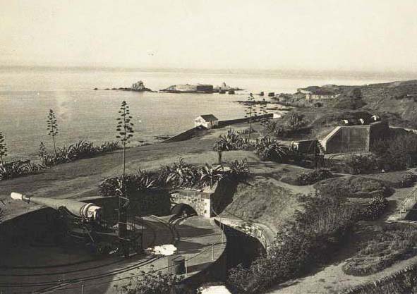 Zona del cementerio donde se asentaban los ceutíes para comer La Mochila en 1923. Foto del archivo de Francisco Sánchez Montoya