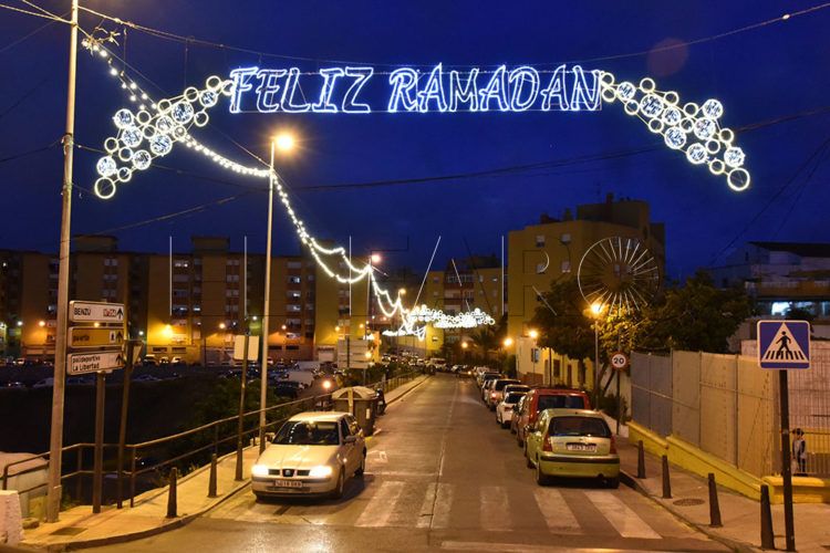 Alumbrado - Luces de Ramadán en las calles de Ceuta