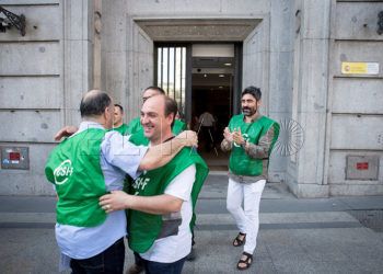 GRAF3899. MADRID (ESPAÑA), 20/06/2018.- El delegados del CSIF, tras abandonar la sede de Instituciones Penitenciarias después de 23 días de encierro.- EFE/Luca Piergiovanni