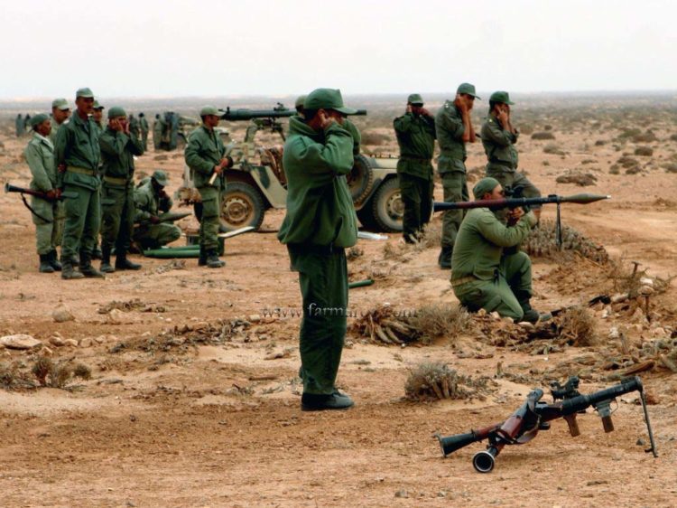 Mili marruecos soldados