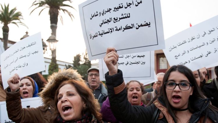Manifestacion Manada Marruecos Mujer