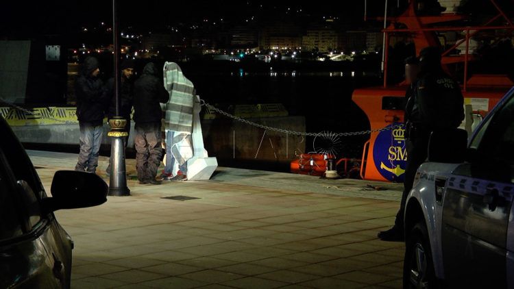 Marroquíes rescate Muelle España1