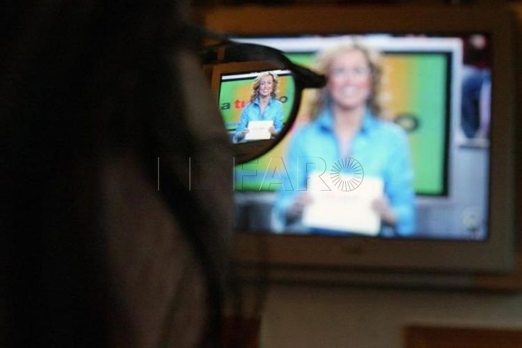 viendo television