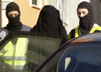 terrorismo-mujer