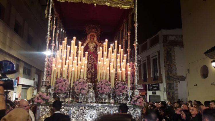 Remedios entrada Iglesia Semana Santa 2019 8