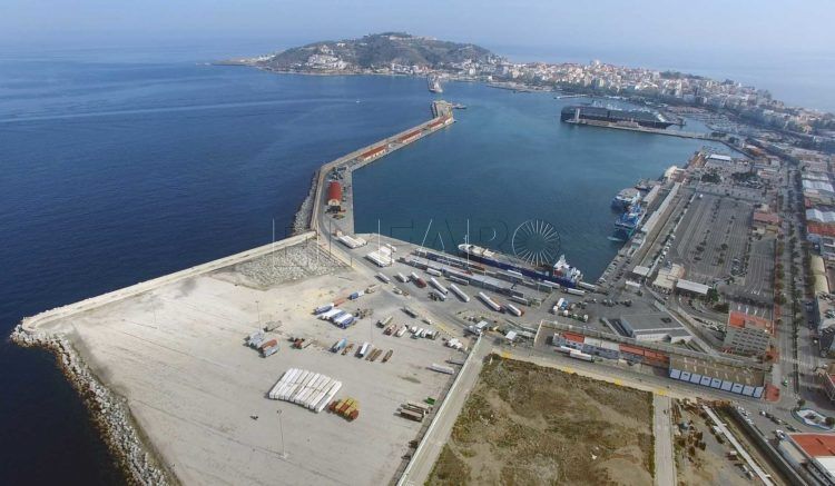 Puerto de Ceuta desde Poniente