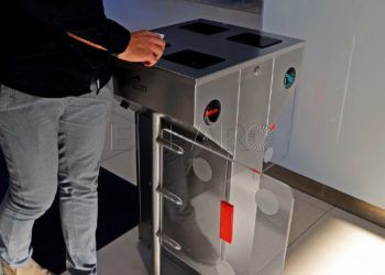 Tornos para acceder al trabajo