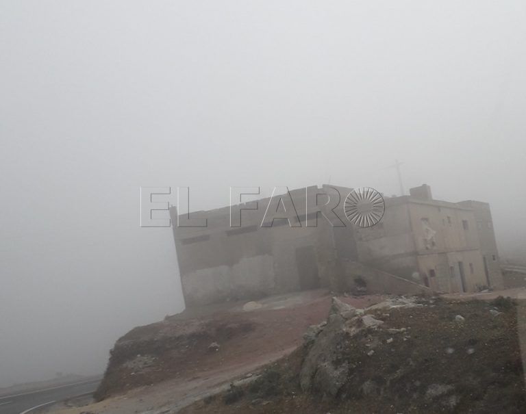 edificio-retencion-migrantes-cerca-ceuta