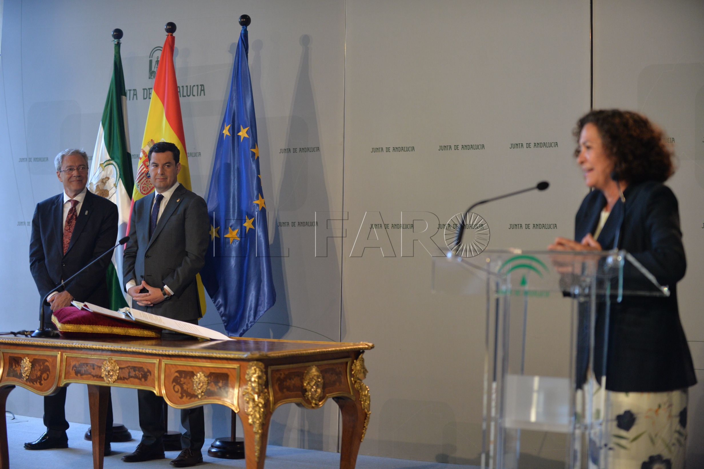 toma-posesion-rectora-ugr-4
