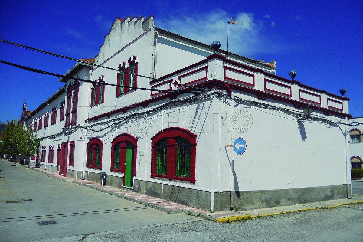 vista-exterior-area-administrativa-archivo-intermedio-militar