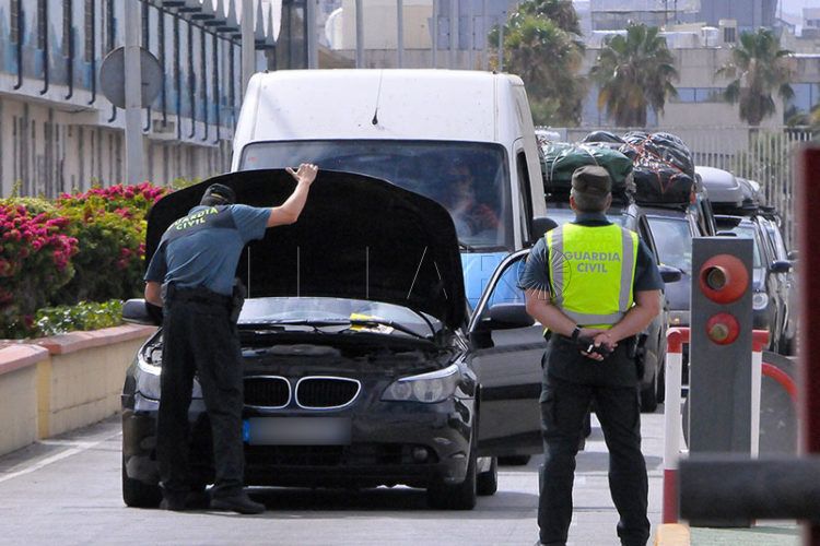 coche-embarque-guardia-civil