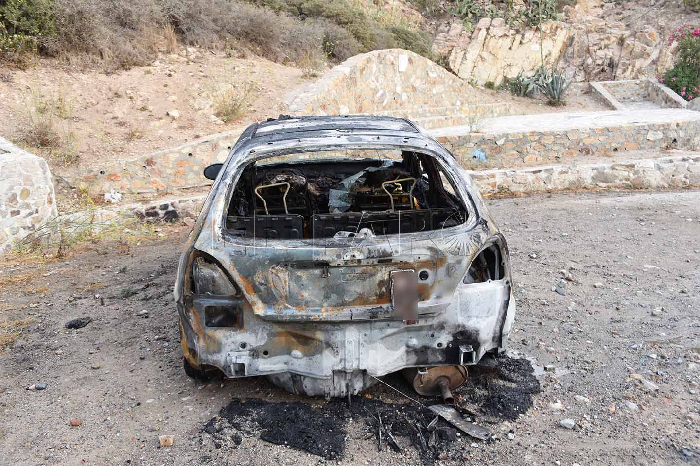 coche-quemado-policia-local-camino-ronda