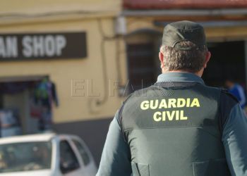 guardia-civil-espalda
