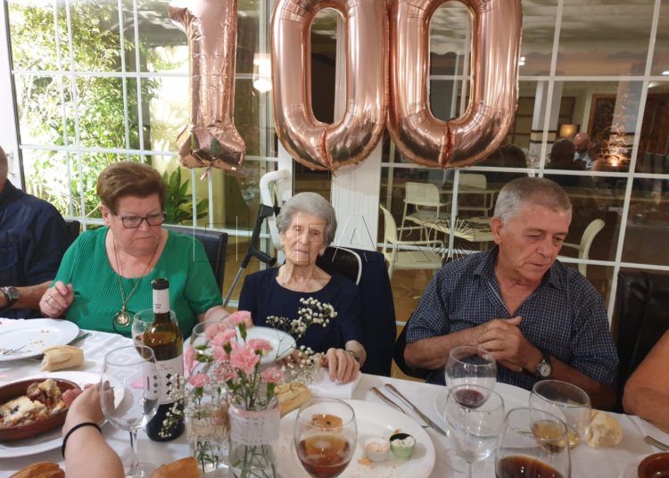 manuela-cumple-100-años-5