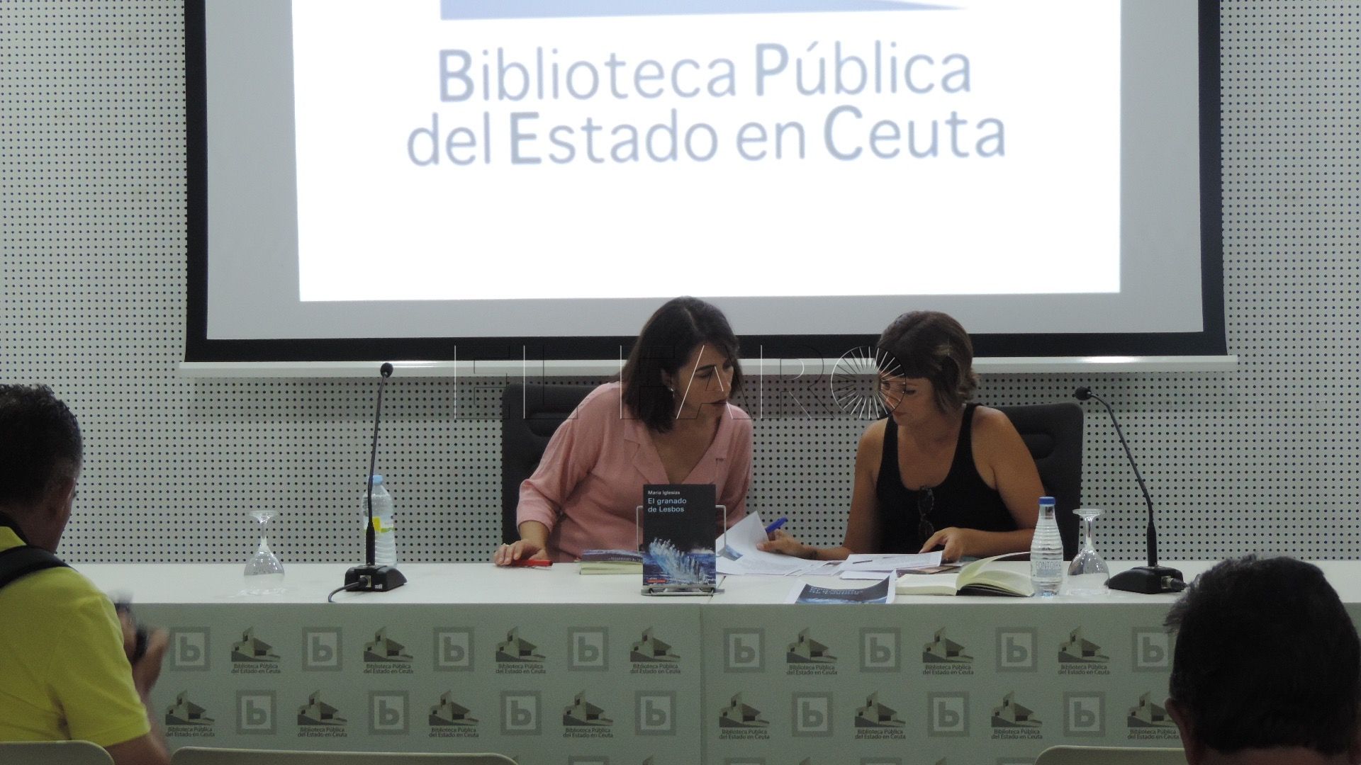 maria-iglesias-biblioteca-2
