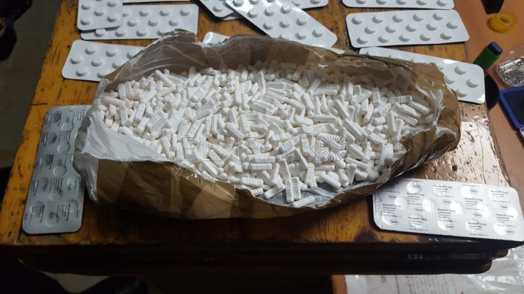 policia-local-detiene-pastillas-2
