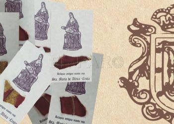reliquias-manto-rojo-virgen-africa