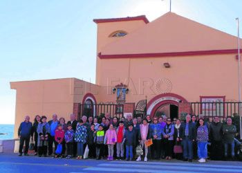 feligreses-iglesia-almadraba
