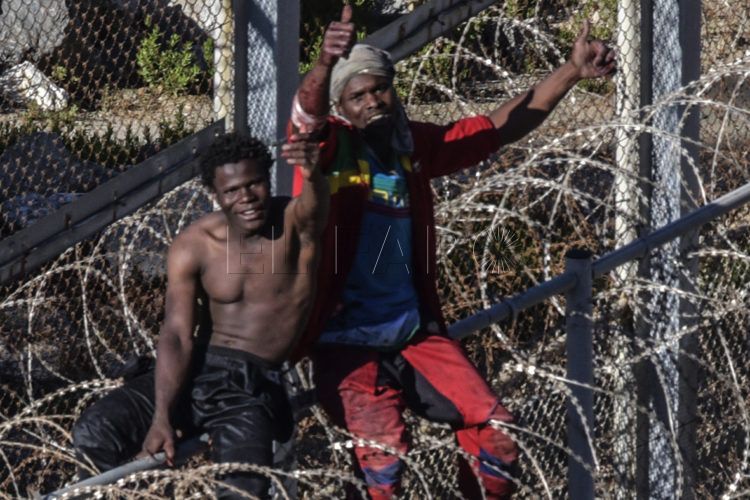 inmigrantes-valla-ceuta