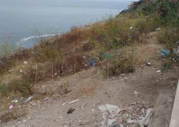 mirador-recinto-suciedad-2