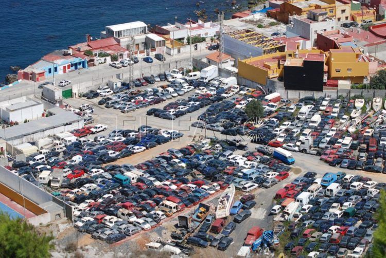 Depósito-coches-Benzú-1140x763