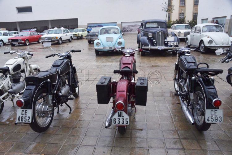 exposicion-vehiculos-epoca-18