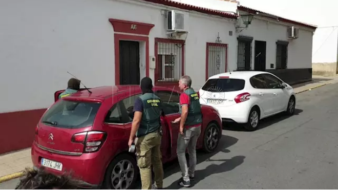 Vehículo incautado en Bollullos del Condado en la macrooperación contra el tráfico de hachís / Guardia Civil