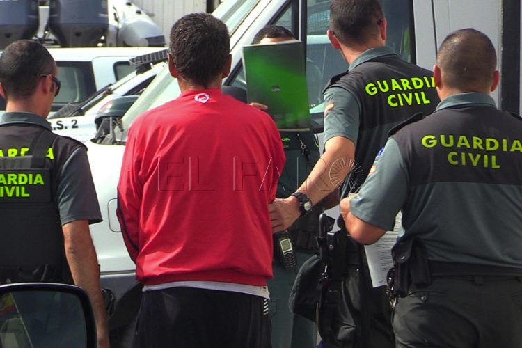 guardia-civil-patron-inmigrantes