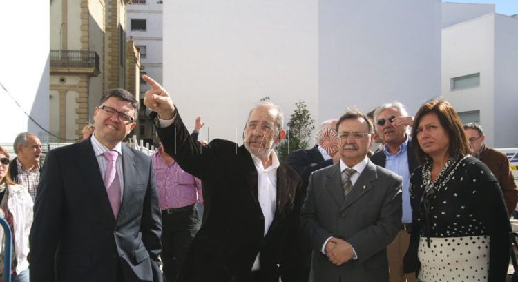 alvaro-siza-manzana-revellin-2