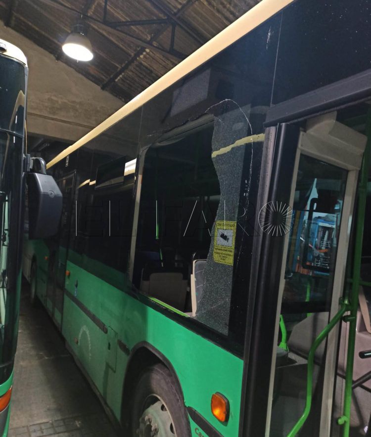 autobus-apedreado-linea-7