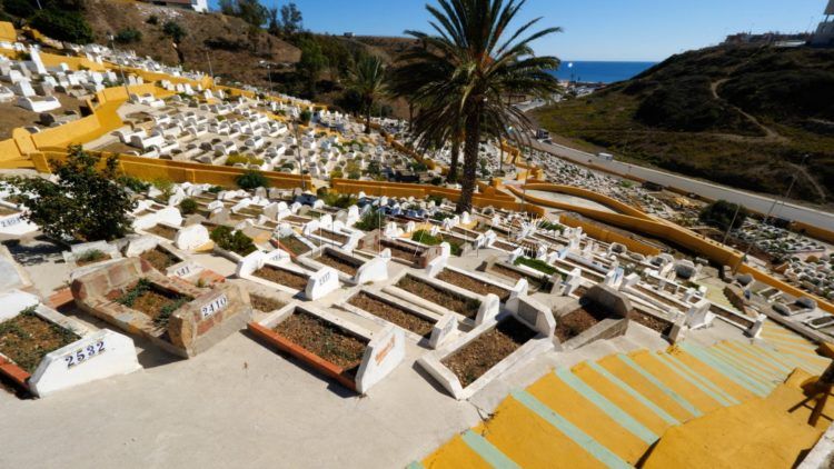 en-la-piel-muerte-cementerio-sidi-embarek-14