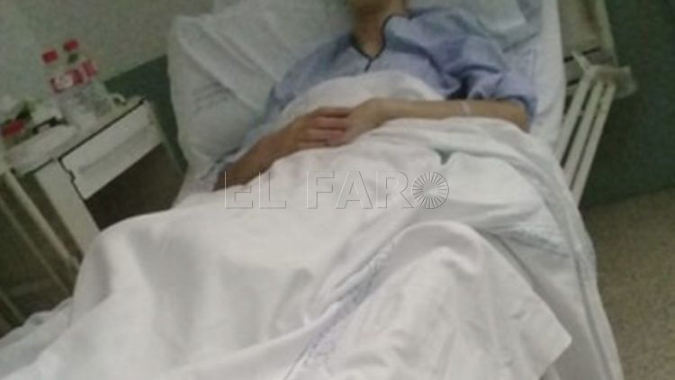 rida-adolescente-enfermo-hospital