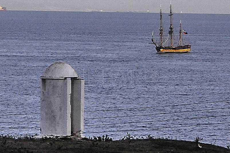 velero-fragata-Shtandart-1