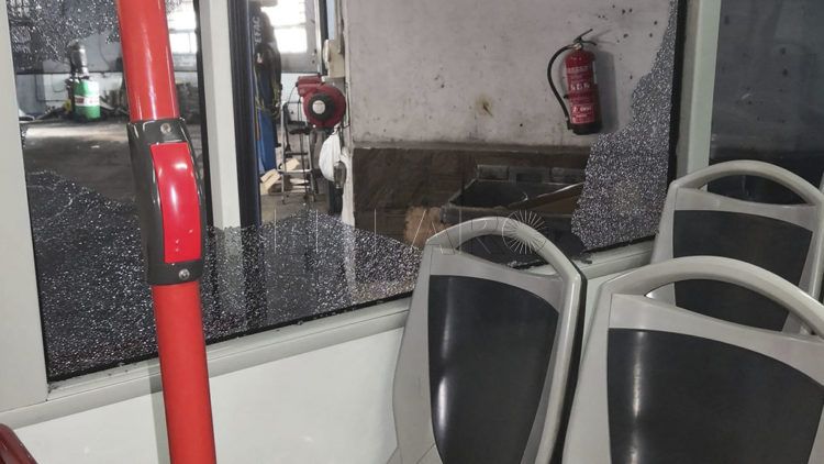 autobus-apedreado-miramar-diciembre