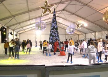 pista-hielo-navidad-ceuta-18