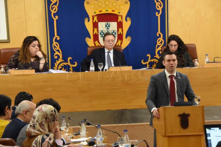 pleno-presupuestos-vox-carlos-verdejo