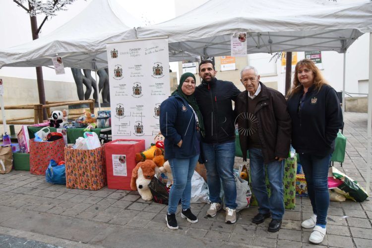 recogida-juguetes-fundacion-gallardo-cruz-blanca-2