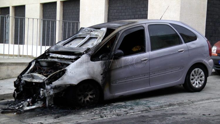 coche-quemado-doctora-soraya-3