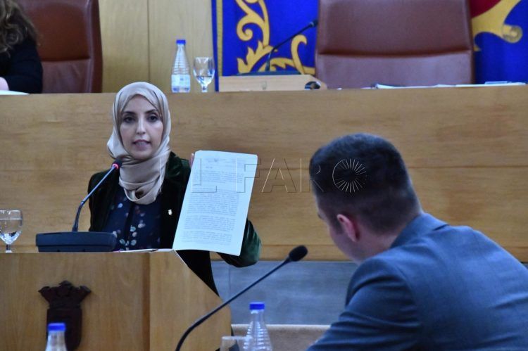 fatima-hamed-mdyc-vox-pleno-presupuestos-2